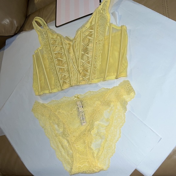 (L) 2pcs Victoria’s Secret Dream Angels set Corset & Cheeky Panty - Picture 7 of 17